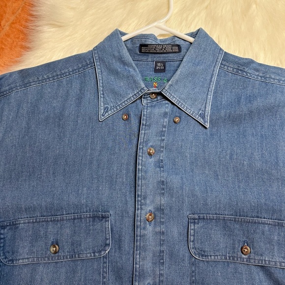 G.H. Bass & Co. ⚜️ Compass Denim Button Down Long Sleeved Shirt - Picture 1 of 6